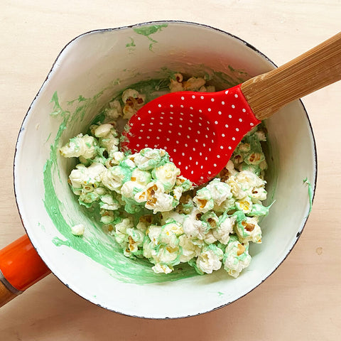 Pan-with-green-marshmallow-slime-covered-popcorn-in