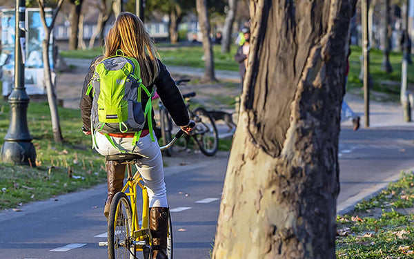 bike commuter