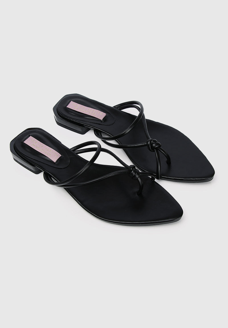Nurita Harith Halle Pointed Toe Sandals & Flip Flops (Black) – Milliot & Co