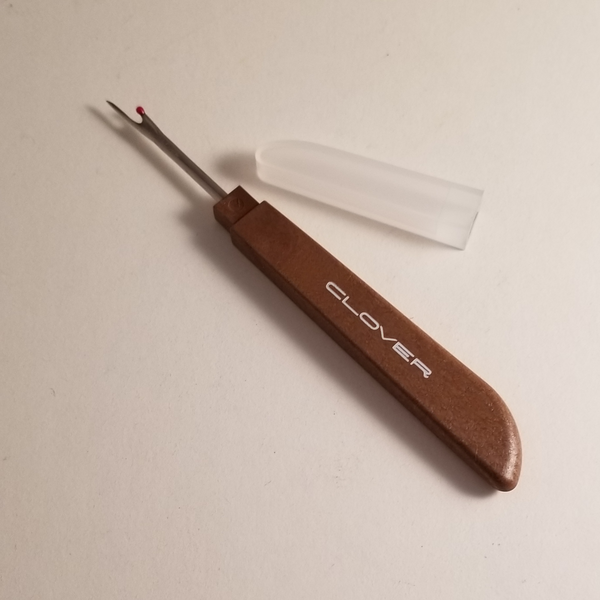 Clover Retractable Seam Ripper - Knit N Purl