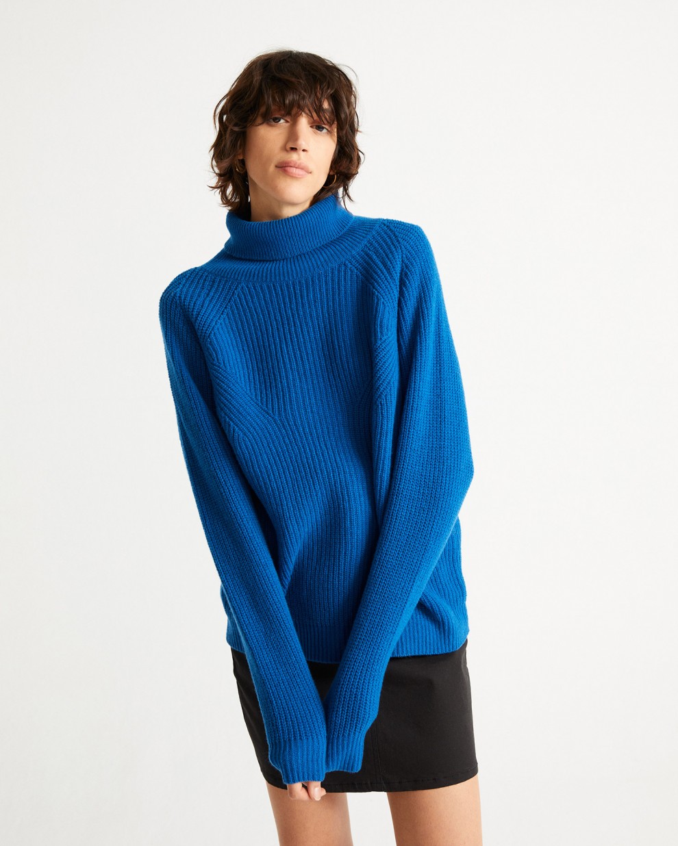udstrømning uendelig hjul THINKING MU dame - 'Matilda' strikket sweater med rullekrave, koboltbl – By  Hand and Nature