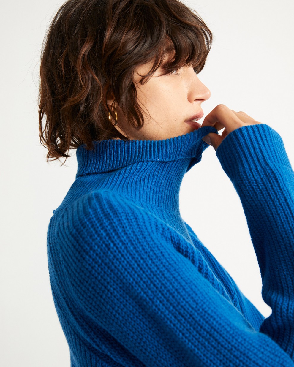 udstrømning uendelig hjul THINKING MU dame - 'Matilda' strikket sweater med rullekrave, koboltbl – By  Hand and Nature