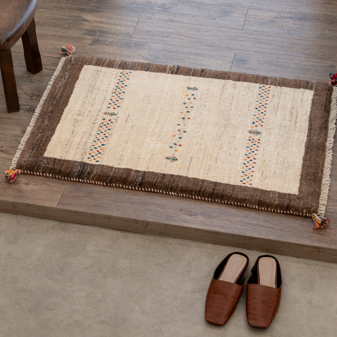 ギャッベ　ペルシャ手織り絨毯　玄関マット