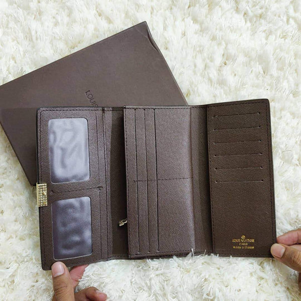 LV(Louis Vuitton) Check Coffee Wallet – Online First Copy