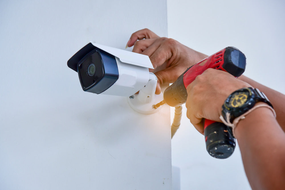 Comment installer une caméra de surveillance extérieure ? - Déco Idées