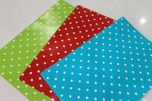 green, blue and red polkadots placemats