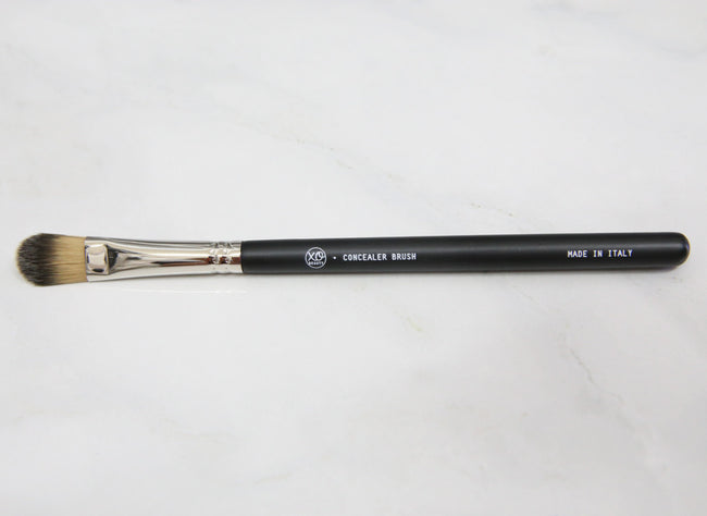 smooth canvas concealer brush