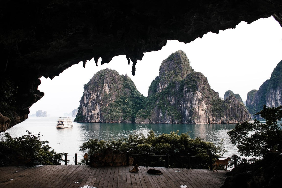 Ha-Long-Bay-Vietnam