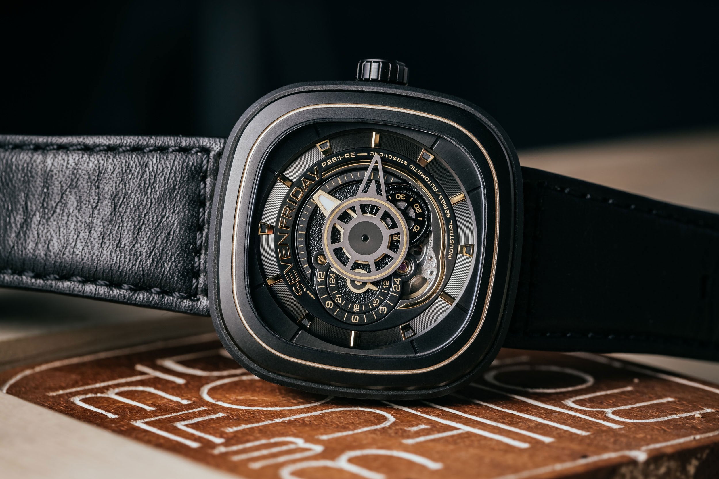 P2B/02 – SEVENFRIDAY USA