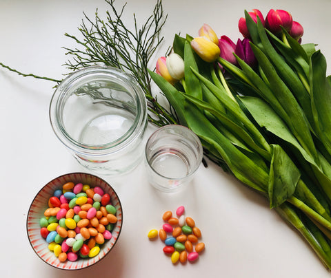 Materialien Vase mit Ostereiern - Blumendekoration DIY