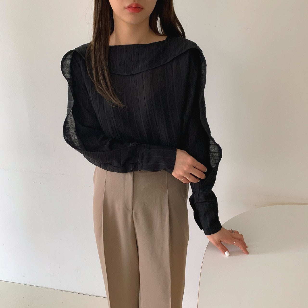 tulip frill blouse Korean fashion online store ootd