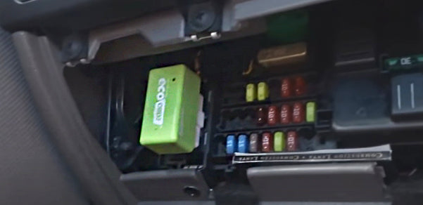 Eco Fuel Saver - Éco OBD2 Fuel Saving Device