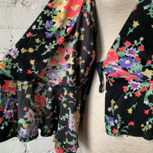 Load image into Gallery viewer, 1970s Floral Wrap Shirt
