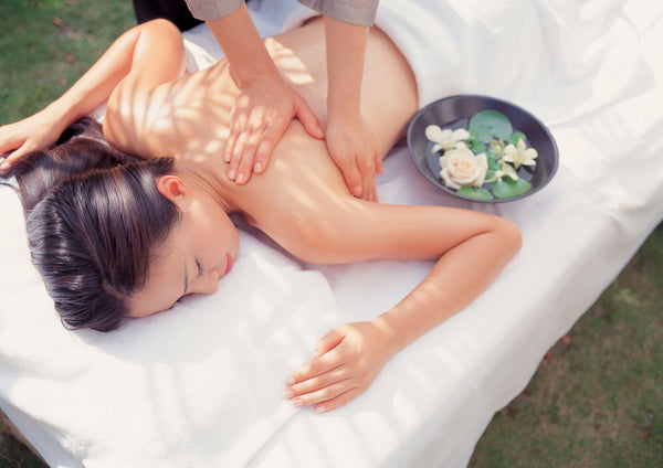 HOW TO USE LAVENDER OIL FOR BODY MASSAGE?