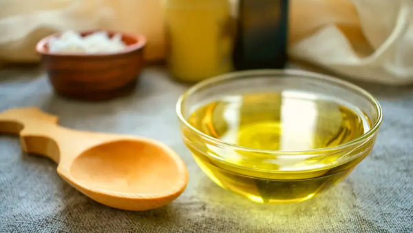 5 BEST ESSENTIAL OILS FOR OIL PULLING