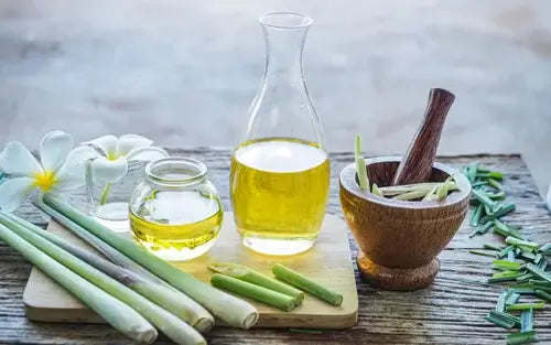 LEMONGRASS ESSENTIAL OIL