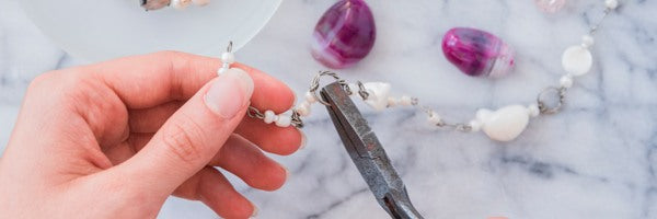 A Step-By-Step Guide to Resin Jewelry in the Classroom - The Art