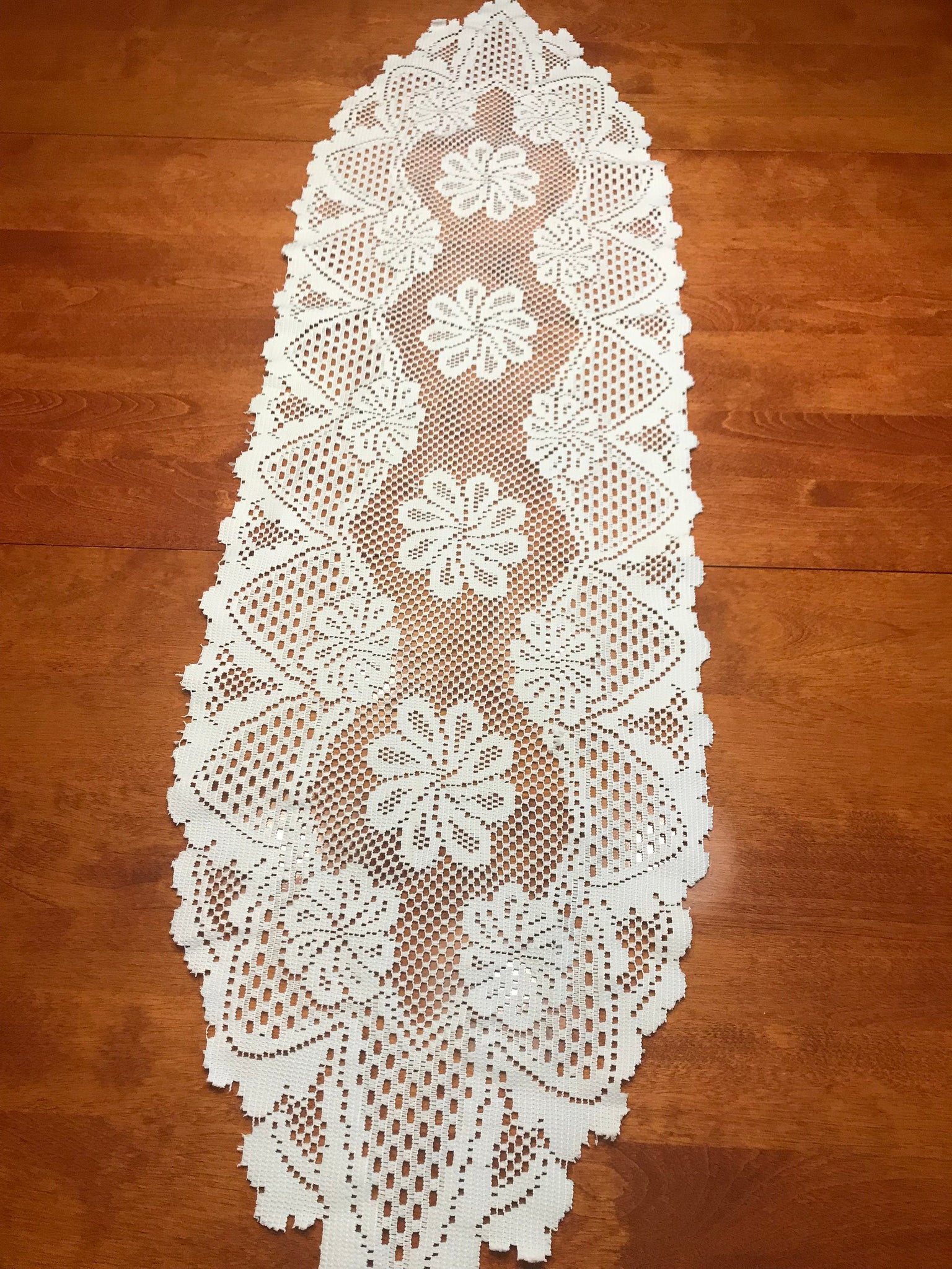 Vintage White Lace Table Runner Dresser Scarf Vintage Linens