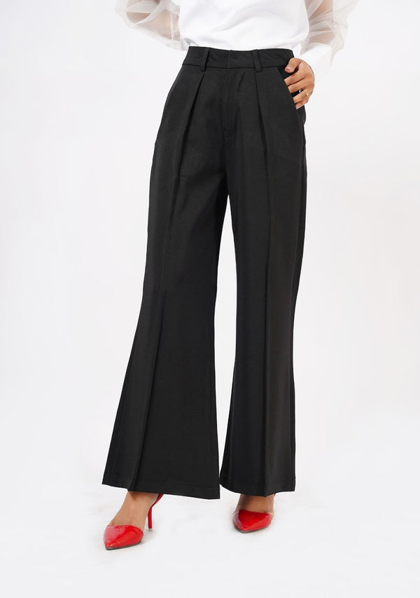 Flared pant in black – Nine Ninety Nine