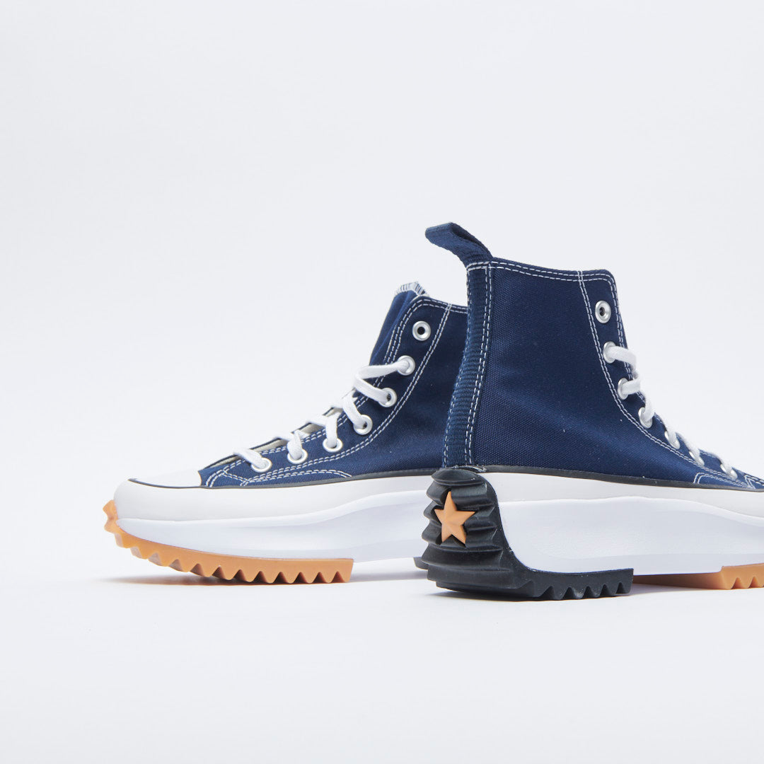 converse run star hike stores