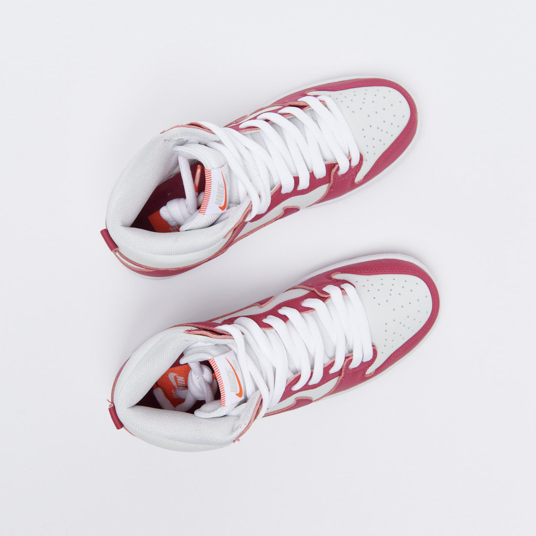 nike sb dunk sweet beet