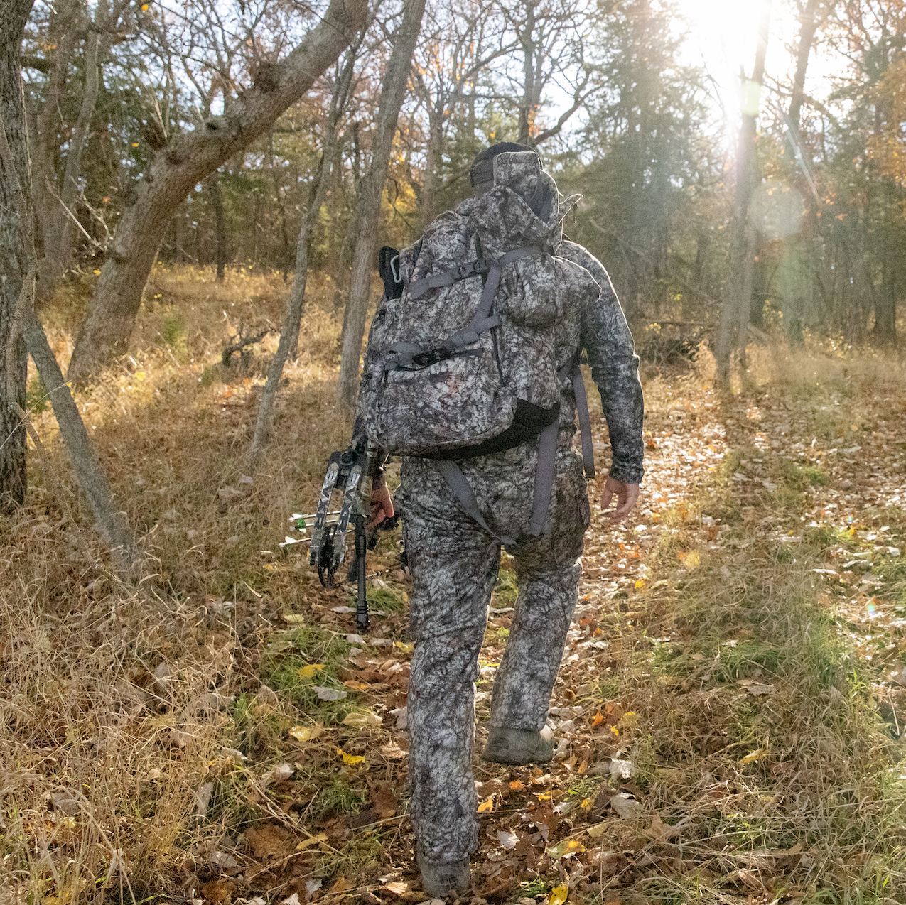 tree stand bowhunters backpack