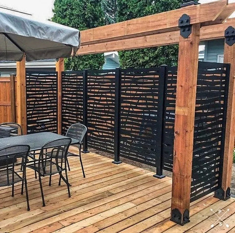 https://compositedeckdirect.com/pages/composite-fencing-privacy-screens