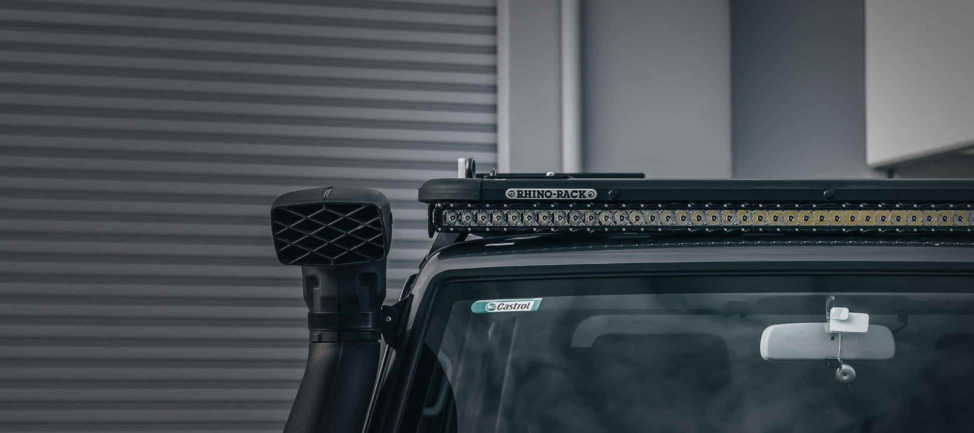 Stedi ST3K 51.5 inch LED light bar roof mounted