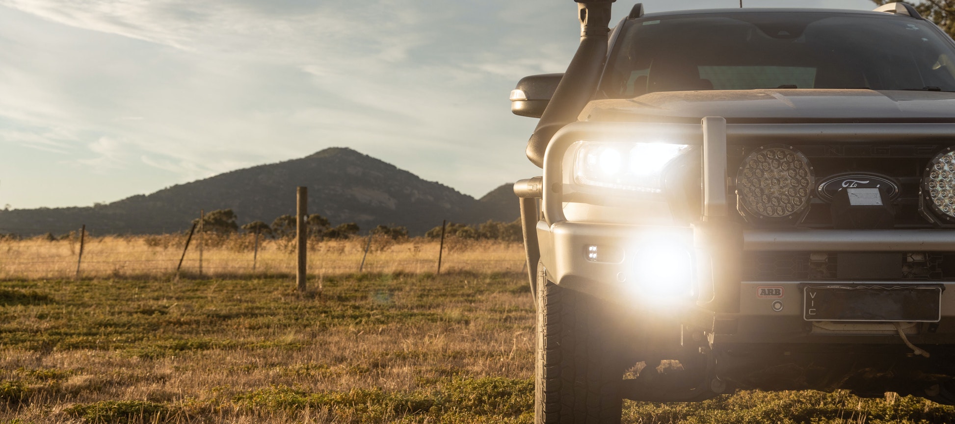 Stedi Boost Integrated Driving Light for ARB Summit