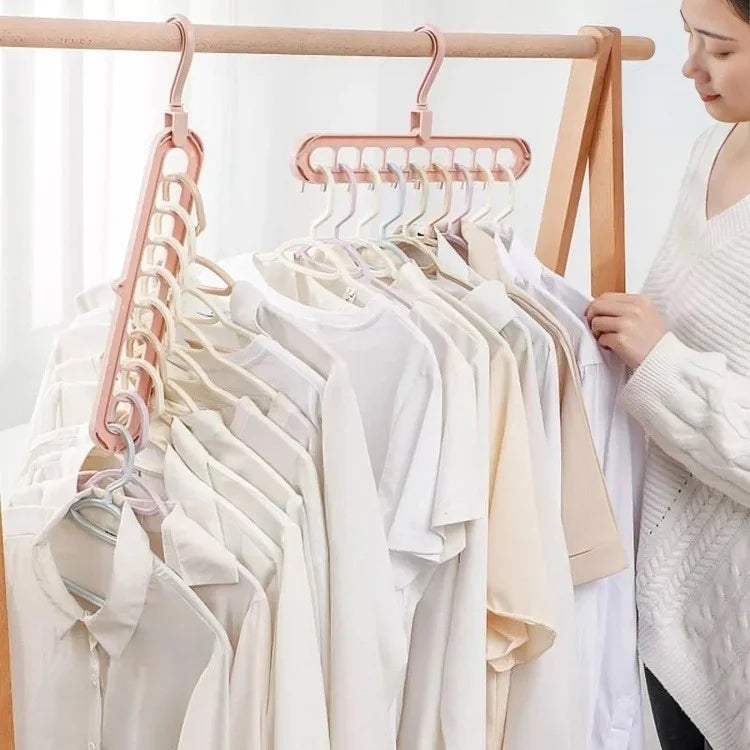 Cabide mágico de plástico com nove orifícios quadrados e gancho giratório de 360 graus que pode pendurar até nove peças de roupa na vertical ou na horizontal