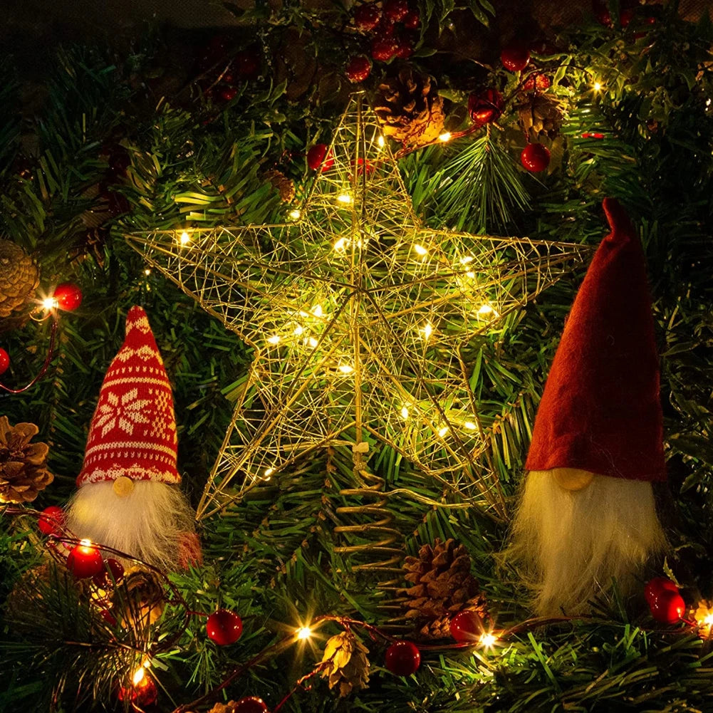 Estrela dourada para árvore de Natal, símbolo de elegância e sorte. Adicione brilho à sua celebração com nosso topper de ferro resistente