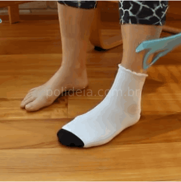 MeiaFlop - Suporte inovador para calçar meias sem esforço. Conforto acessível para gestantes e mobilidade limitada. Experimente agora!