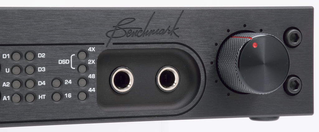 Benchmark DAC3 HGC black closeup