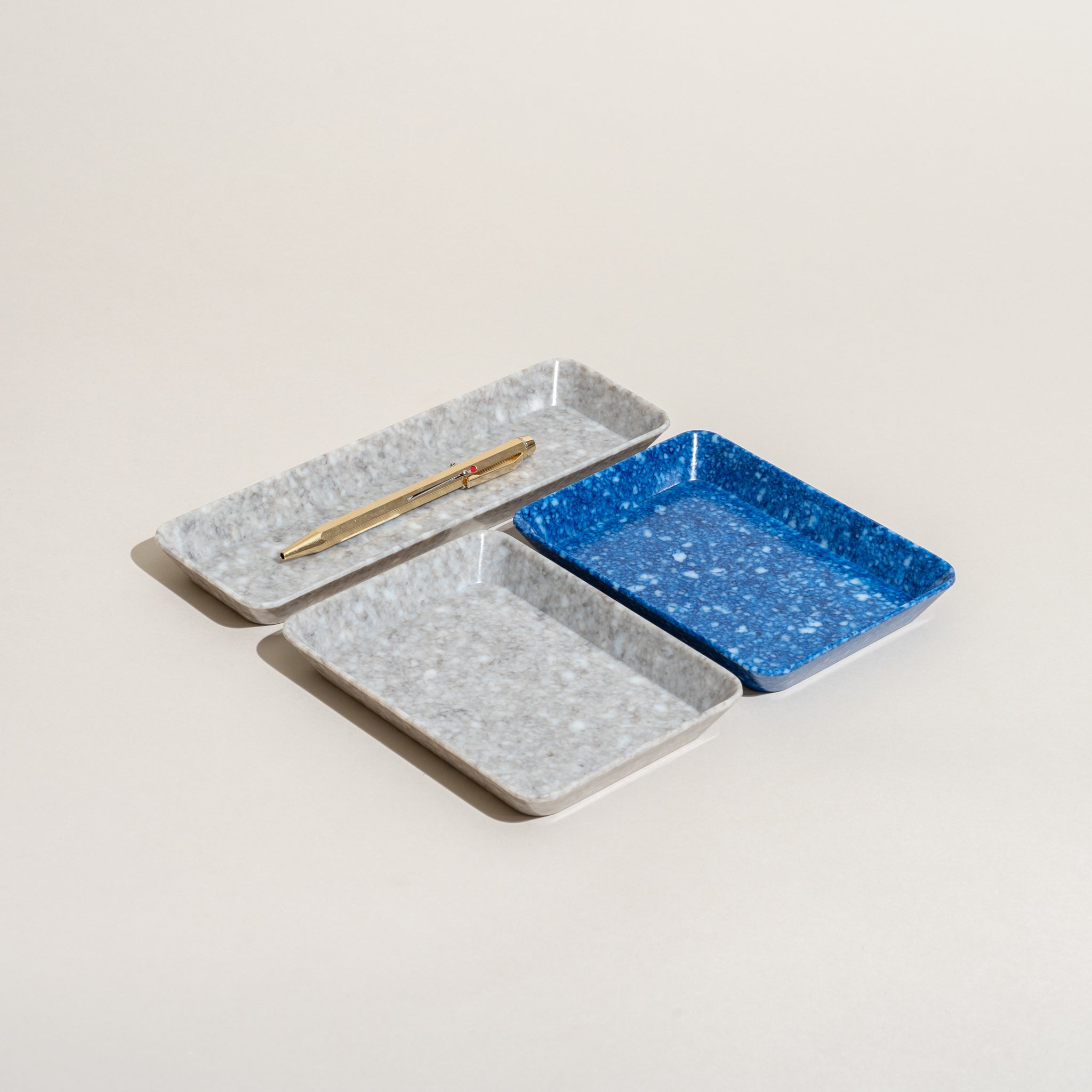 Marbled Pen Tray (Gray)