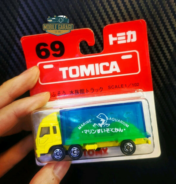 tomica aquarium truck