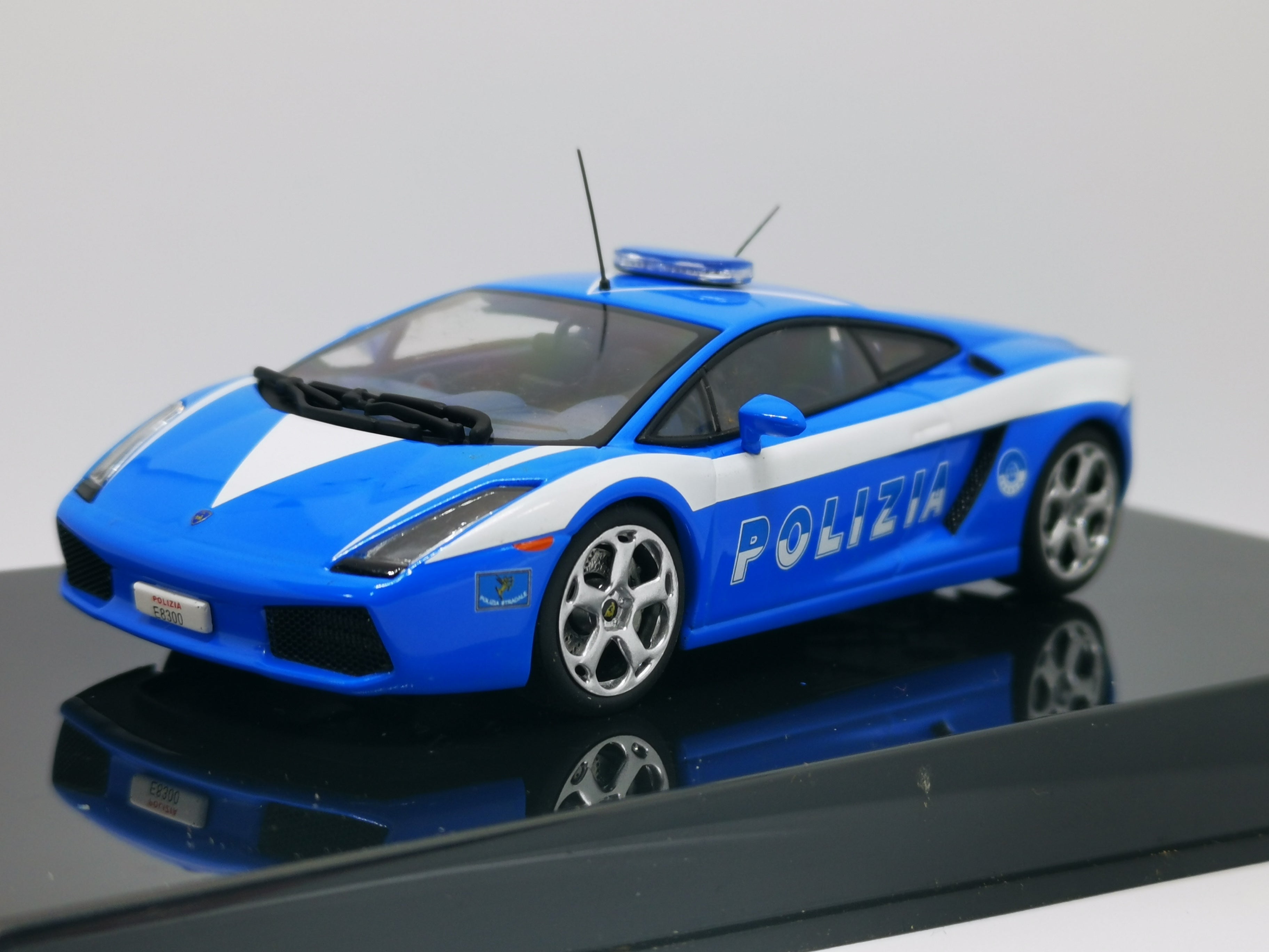 AutoArt Lamborghini Gallardo Italian Police Car 1:43 Scale – Mobile Garage  HK