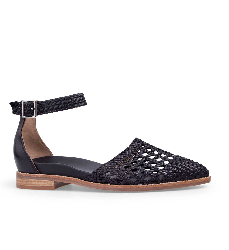 Dunnock Black Leather Flat Sandals | Bared Footwear