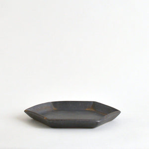 Hexagon plate (black blonze) ; Wakako Senda