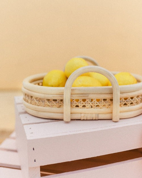 https://cdn.shopify.com/s/files/1/0322/8296/8195/products/ellieandbecks-rattantray-rattankidstray-2.jpg?v=1692218599