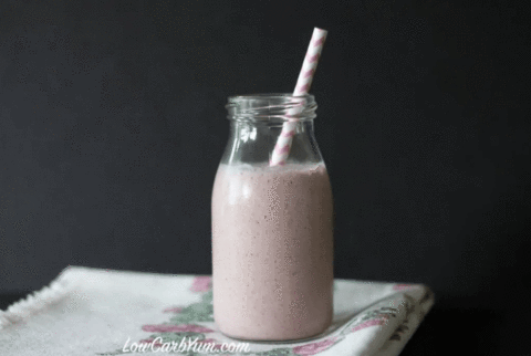 coconut milk strawberry smoothie