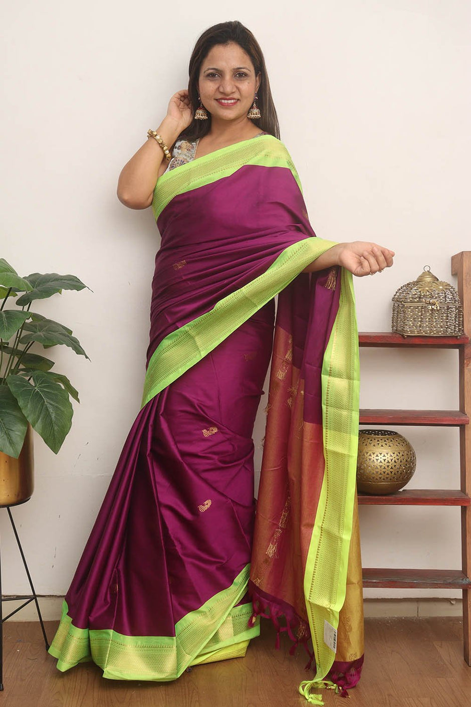 Buy Paithani Silk Sarees Online at Best Price in India | Luxurionworld