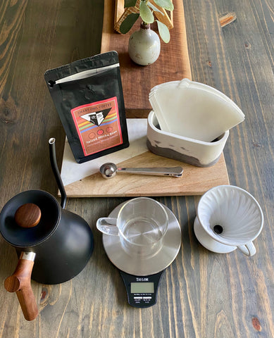 Pour over, pour over coffee, pour over Brewer, pour over a vessel, pour over coffee process, how to pour over, coffee brewing, Smart owl coffee,