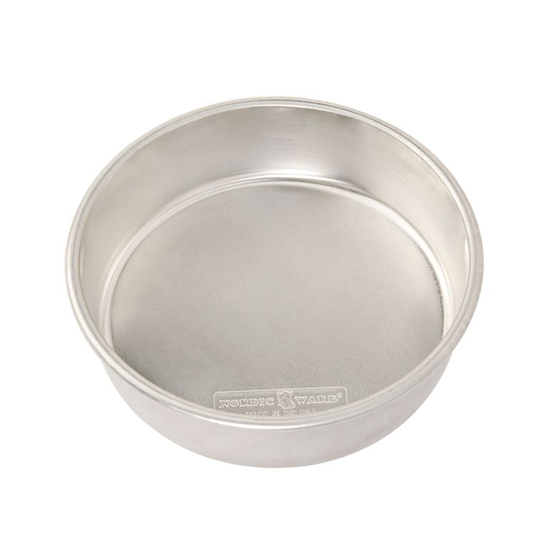 Half Sheet Cake Pan, 13 x 18, Aluminum, With Lid, Nordic 43103