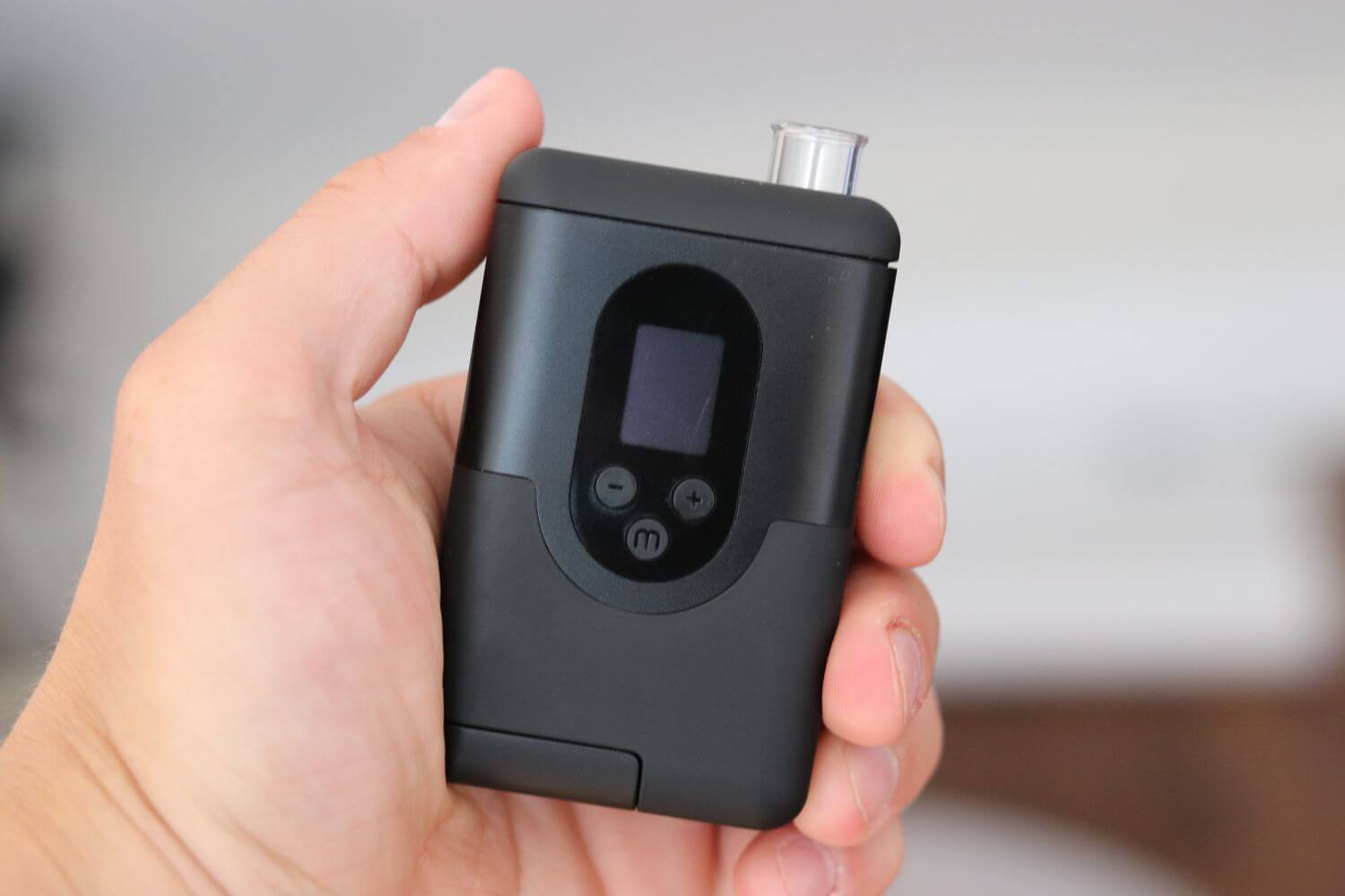 Arizer ArGo in hand