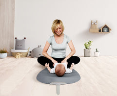 baby yoga with shnuggle yoga mat