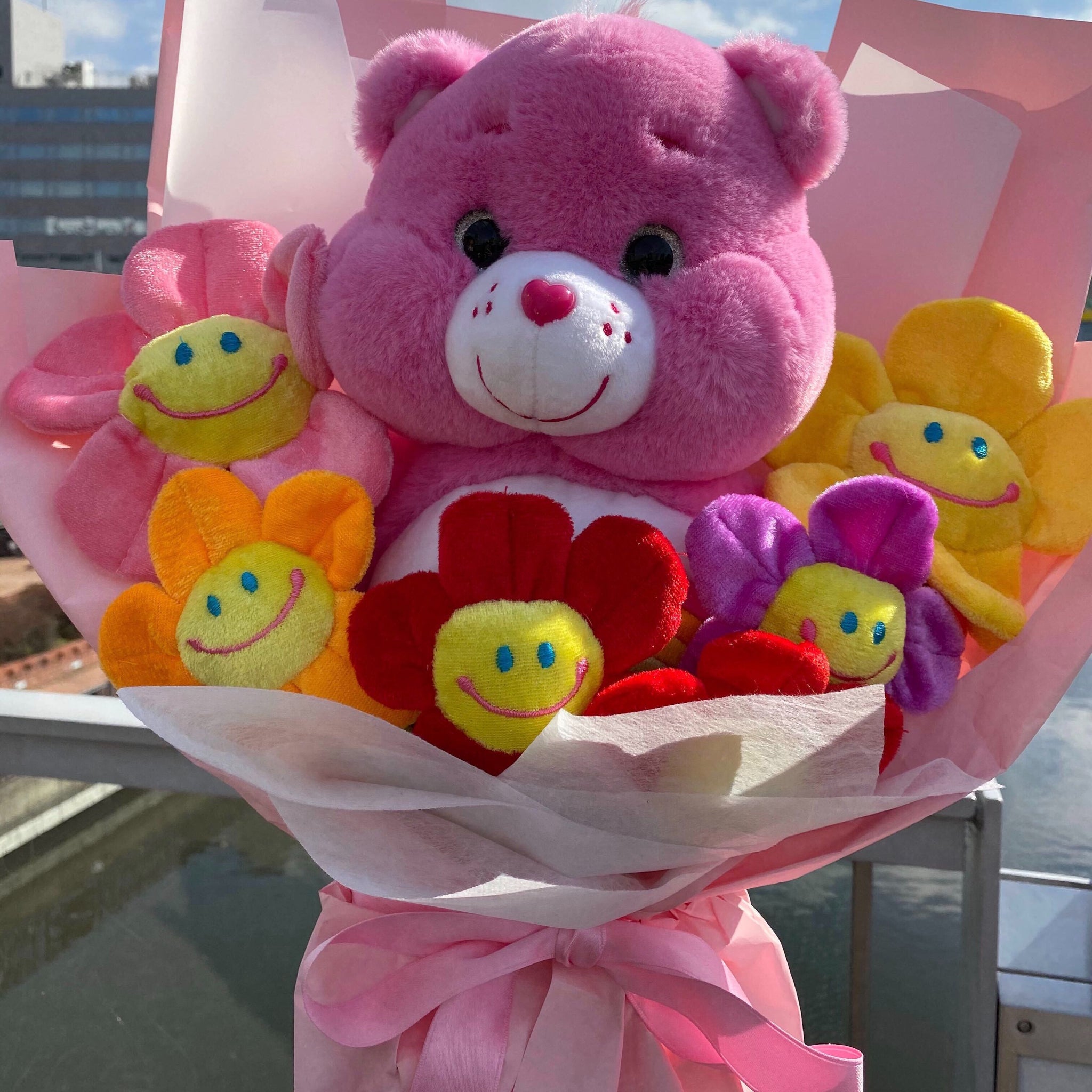 O Bijou 韓国で大人気 ぬいぐるみの花束 ケアベア花束 ピンク