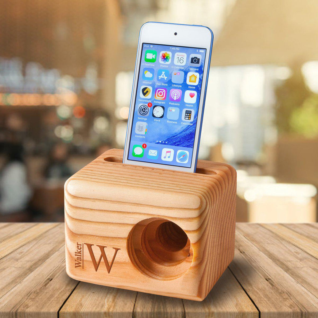 Vintage wooden phone speaker