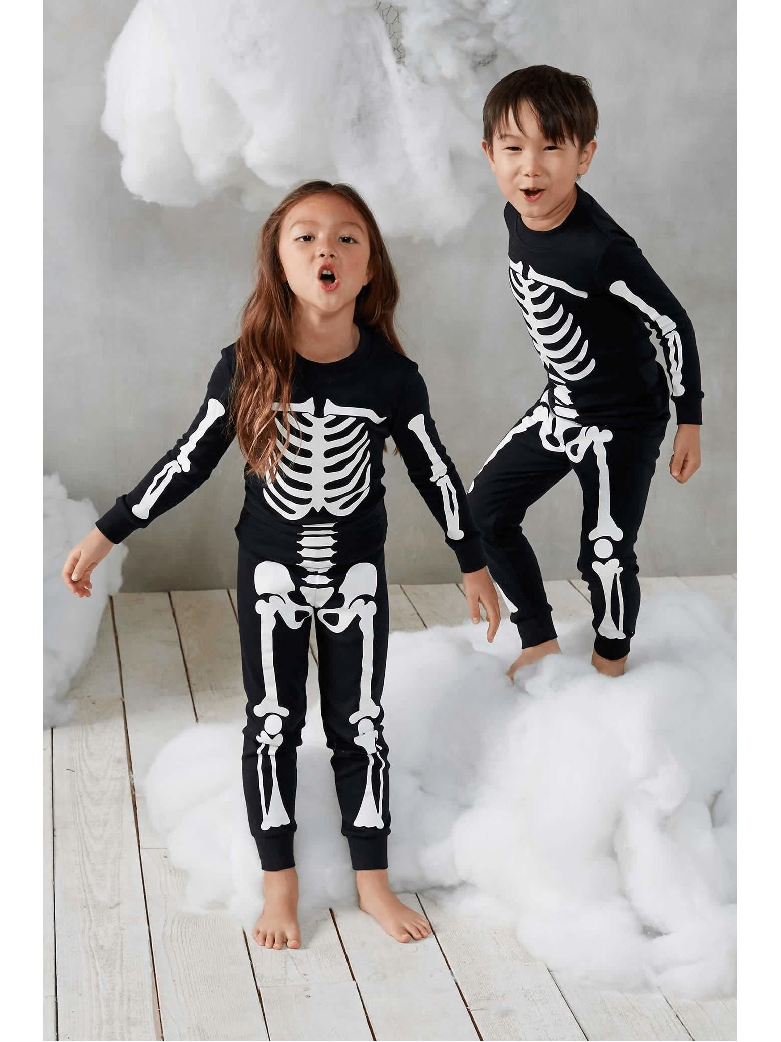 Kids Black Glow-in-the-Dark Sleepy Skeleton Pajamas - Chasing Fireflies