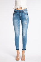 Load image into Gallery viewer, Piper Medium Wash Jean
