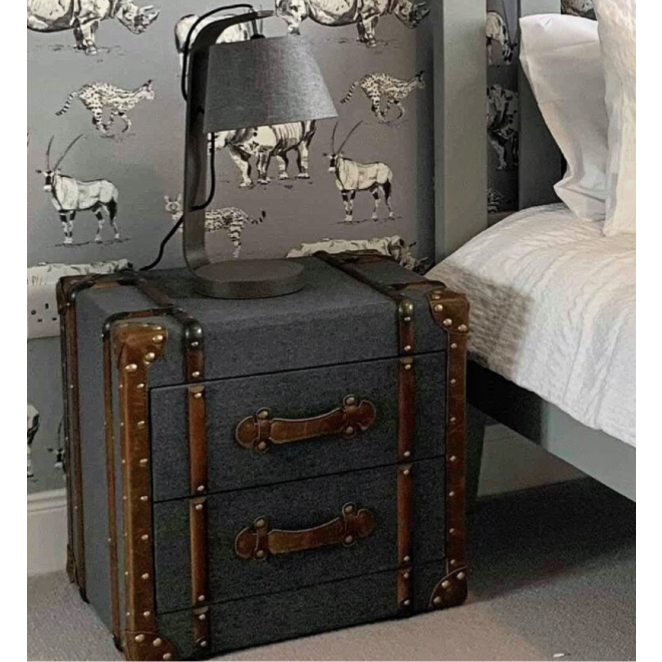 luggage trunk with drawers